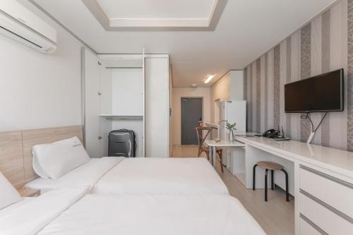 staywell hotel