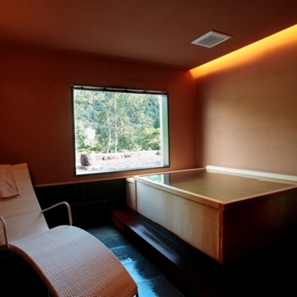 spa and esthetique suichokan female only