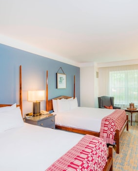 williamsburg lodge autograph collection
