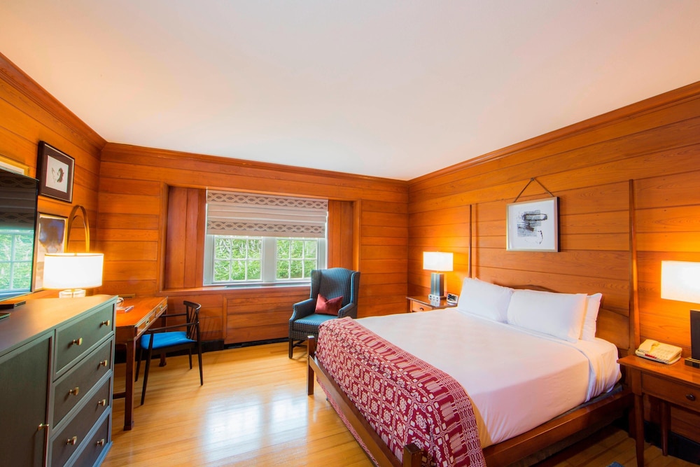 williamsburg lodge autograph collection