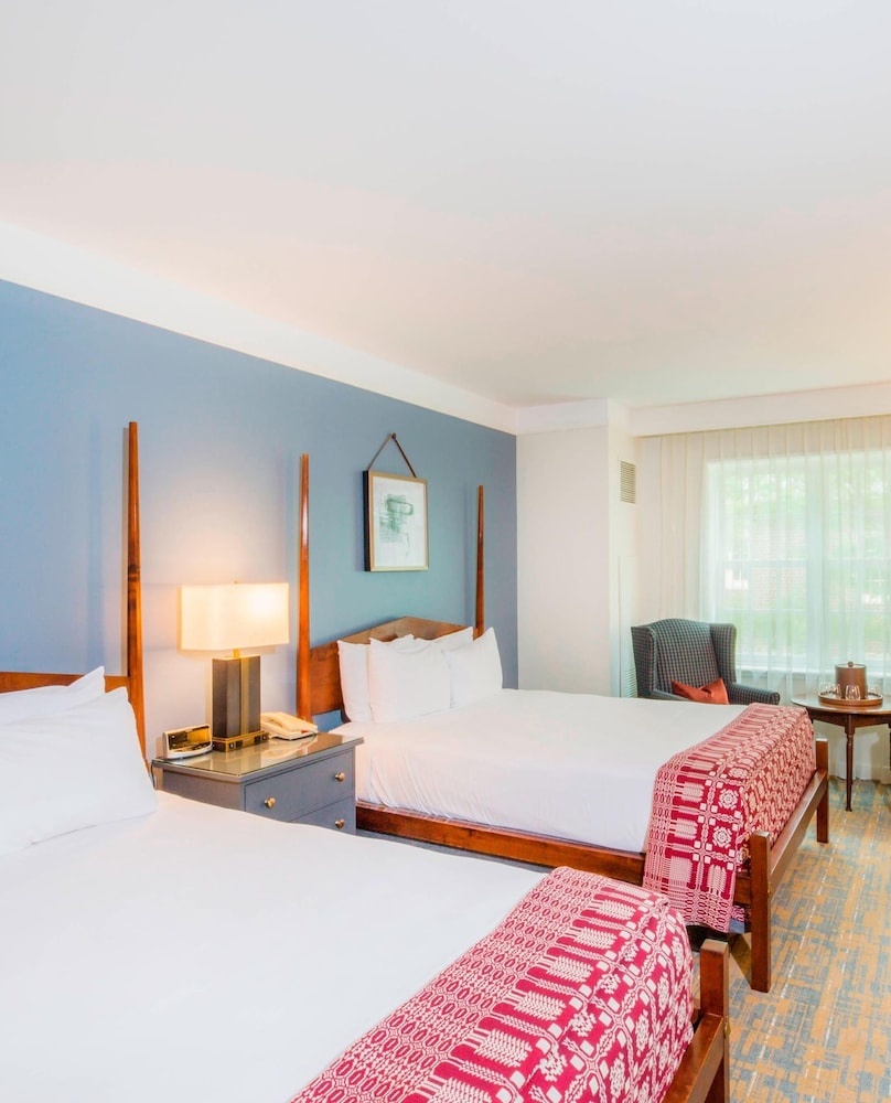 williamsburg lodge autograph collection