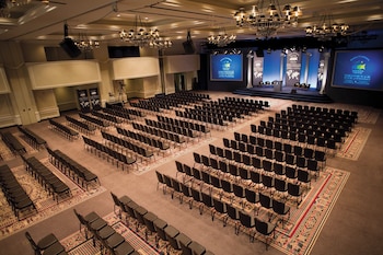 williamsburg lodge autograph collection