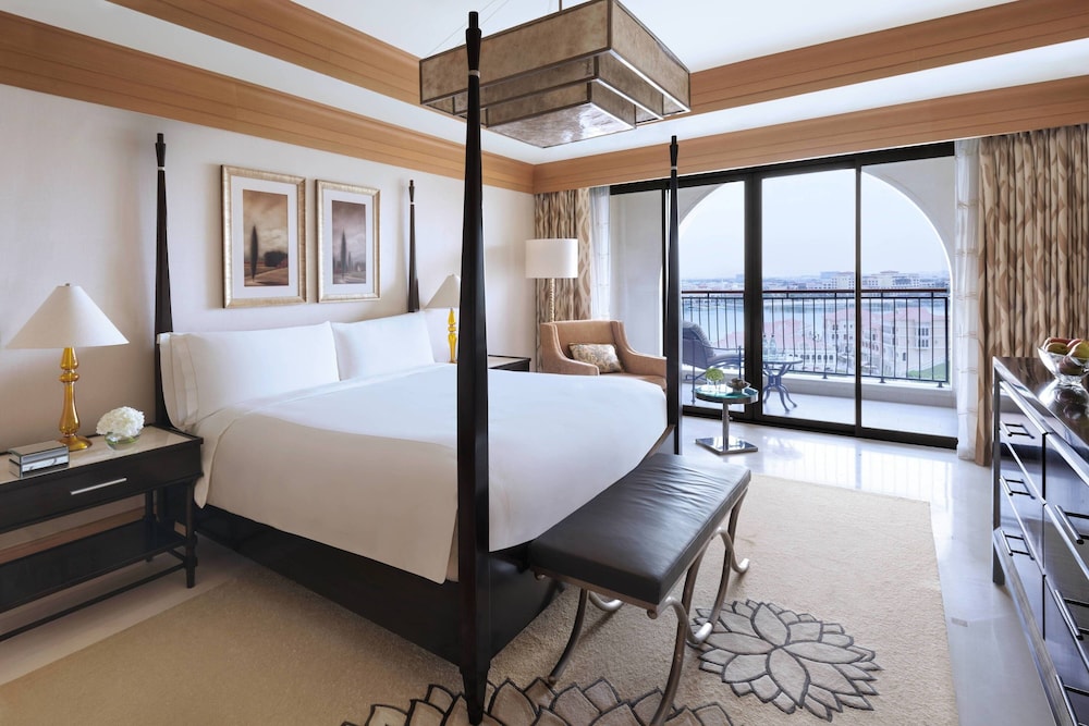 the ritz carlton abu dhabi grand canal