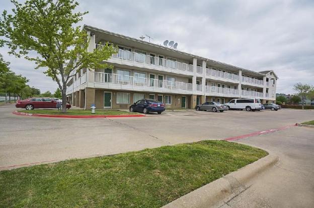 hometowne studios by red roof dallas mesquite