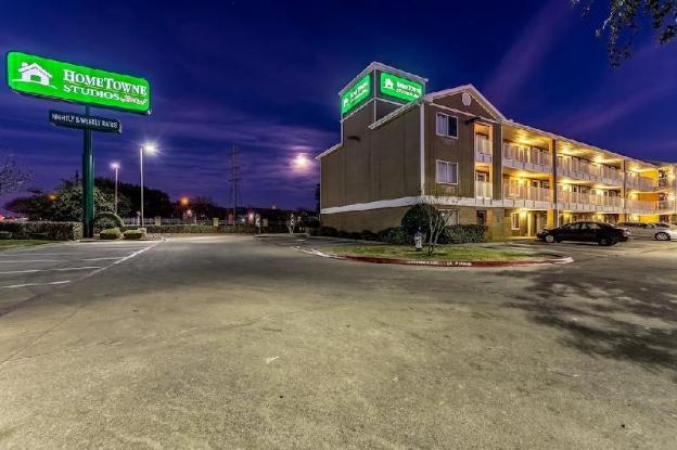 hometowne studios by red roof dallas mesquite