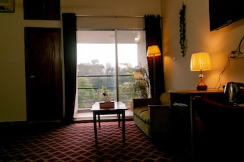 garden residents uttara lake view