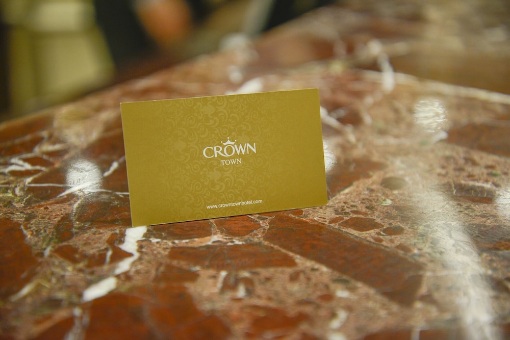 crown town hotel