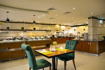 crown town hotel