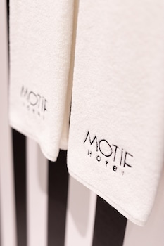 motif hotel