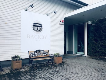 backby manor