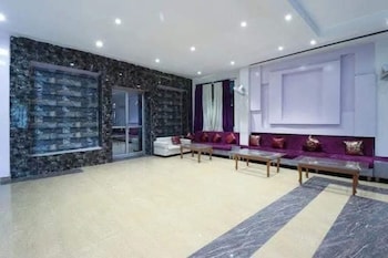 The Banaras Hotel,India>>Kanpur,2 star