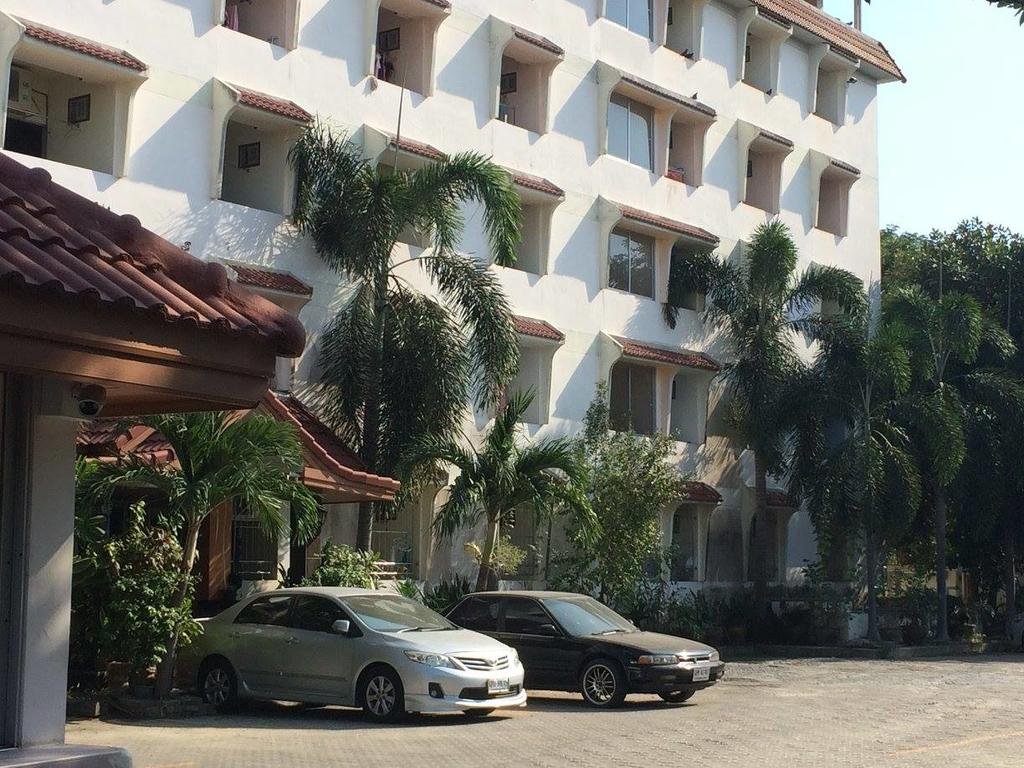 Earth Mansion,Nonthaburi>>Nakhon Pathom,3 star