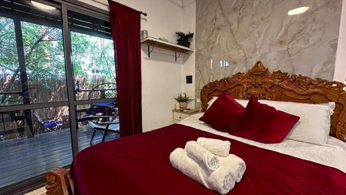 ahuzat shaul seaside