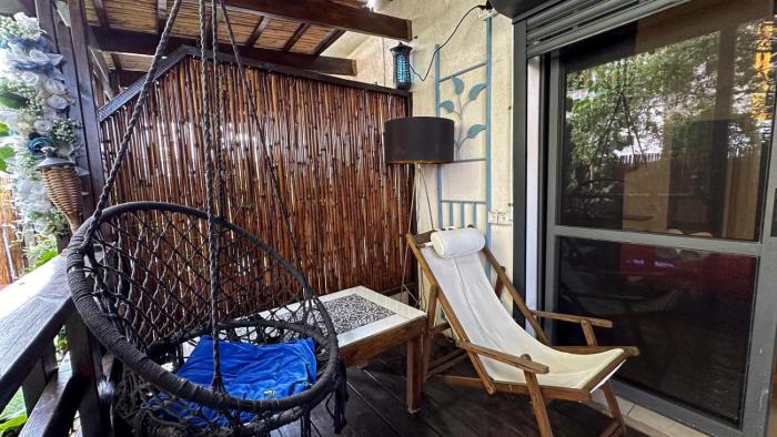 ahuzat shaul seaside