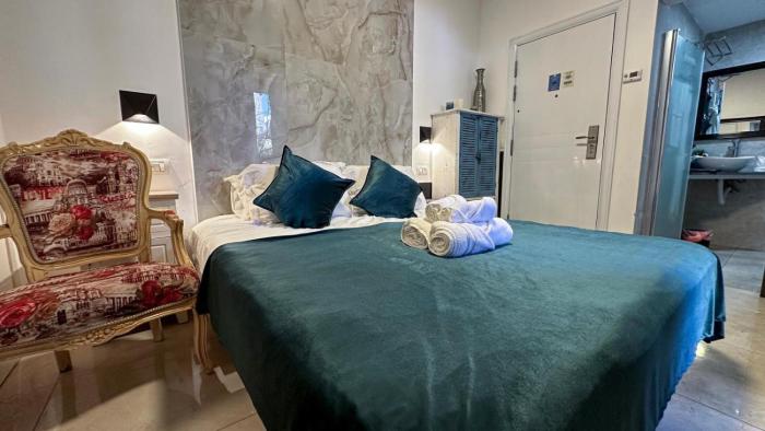 ahuzat shaul seaside