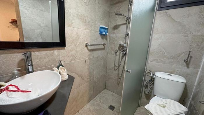 ahuzat shaul seaside