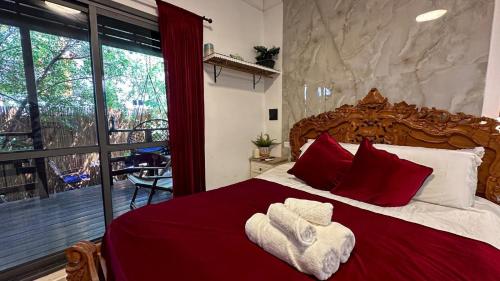 ahuzat shaul seaside