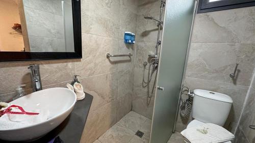 ahuzat shaul seaside