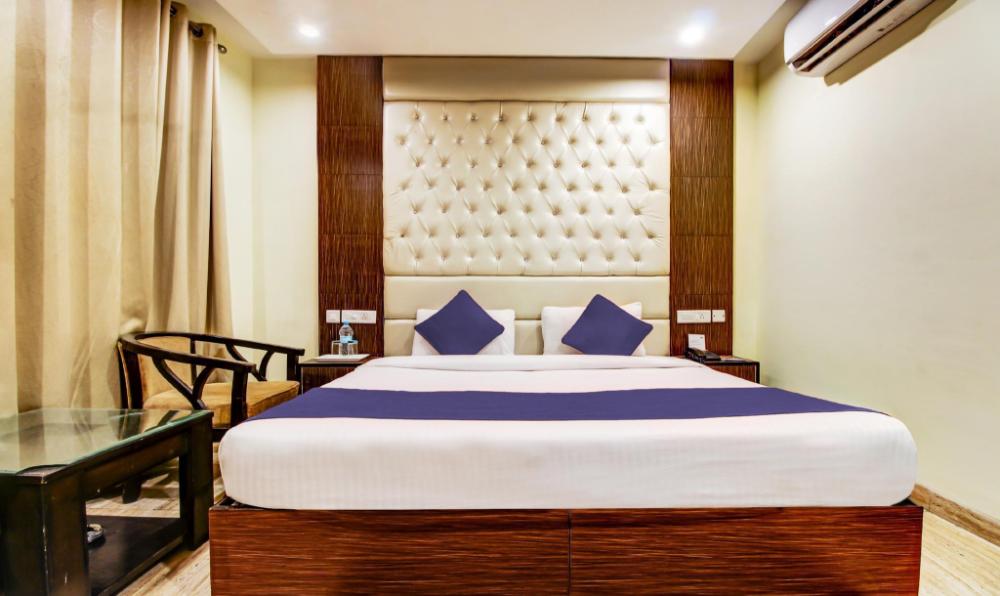 hotel the first