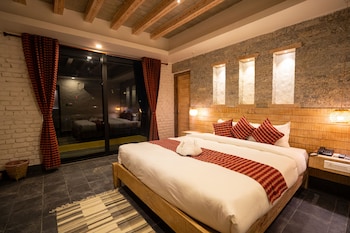 hotel mera peak pvt ltd