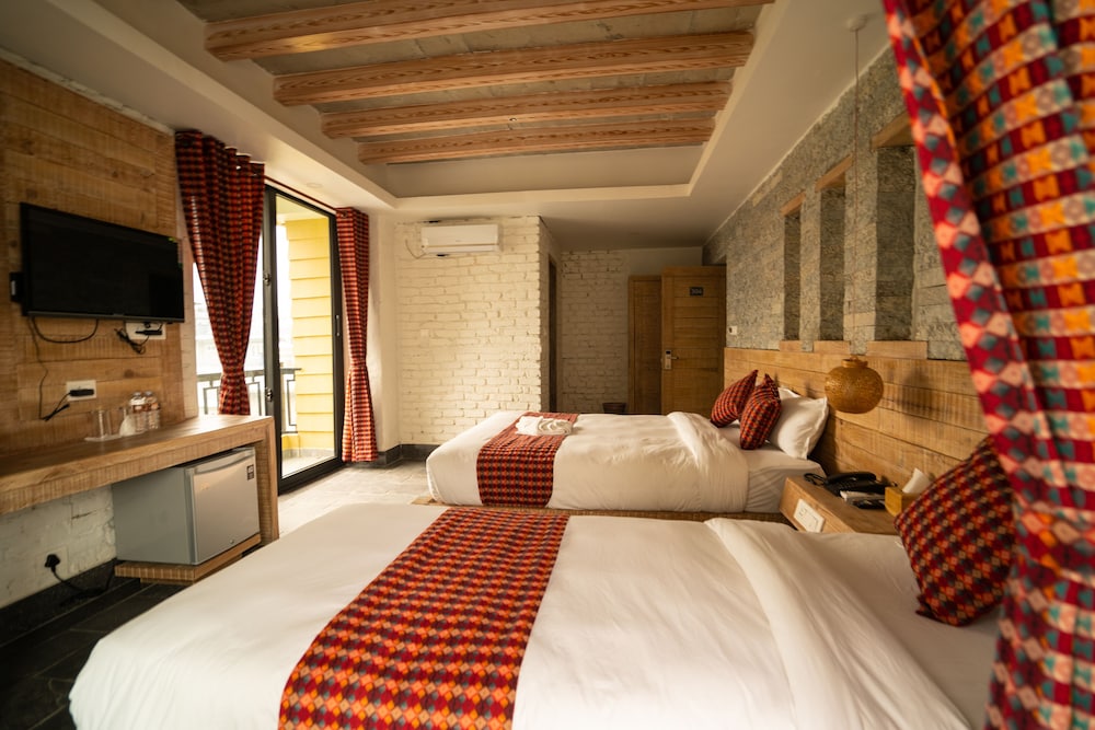 hotel mera peak pvt ltd