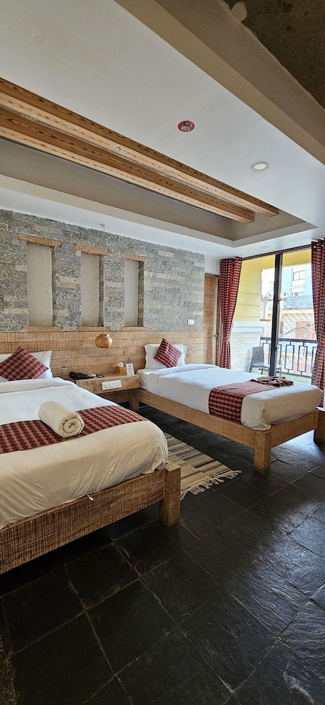 hotel mera peak pvt ltd