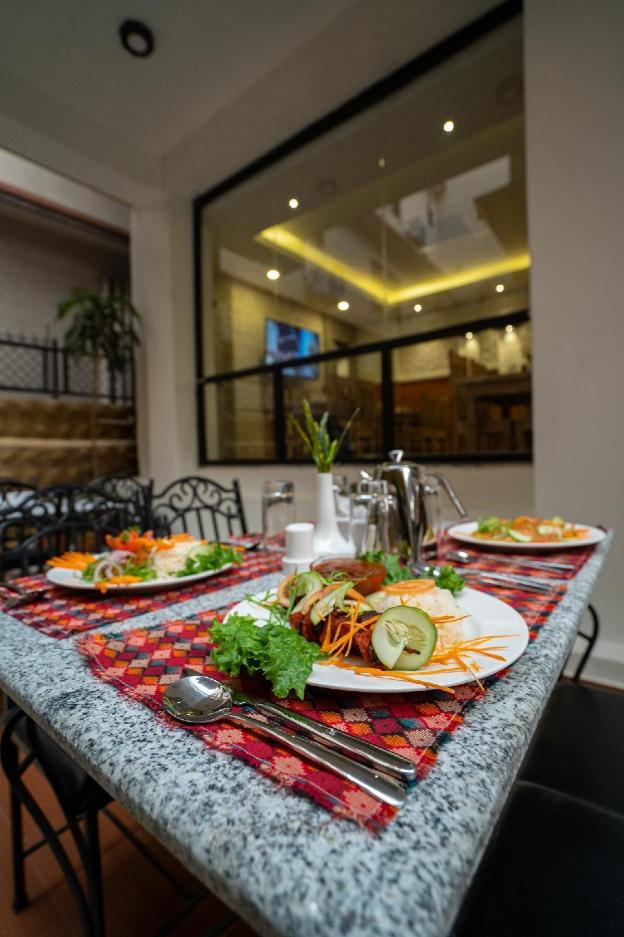 hotel mera peak pvt ltd