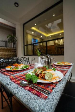 hotel mera peak pvt ltd