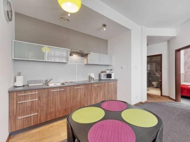 aparts bed and breakfast