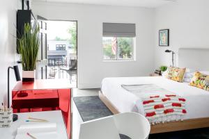 bluebird spa city motor lodge