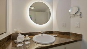 hotel arya bw premier collection