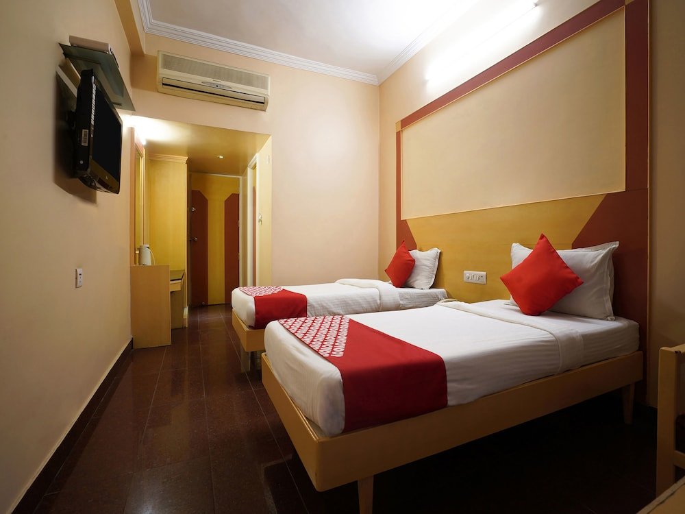 Hotel Raj Classic Inn,Suchitra Road,3 star