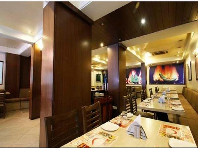 hotel raj classic inn