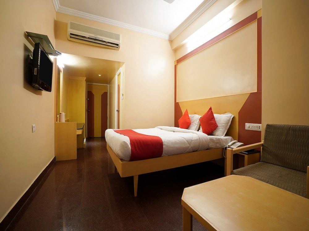 Hotel Raj Classic Inn,Suchitra Road,3 star