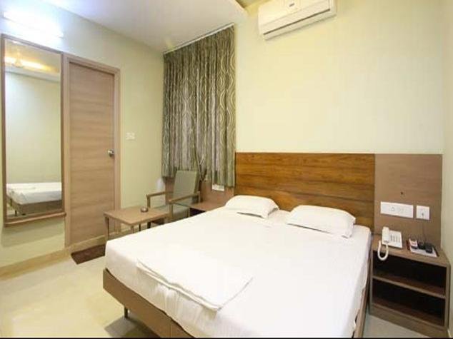 Hotel Raj Classic Inn,Suchitra Road,3 star