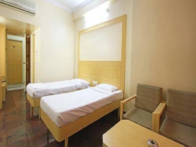 hotel raj classic inn