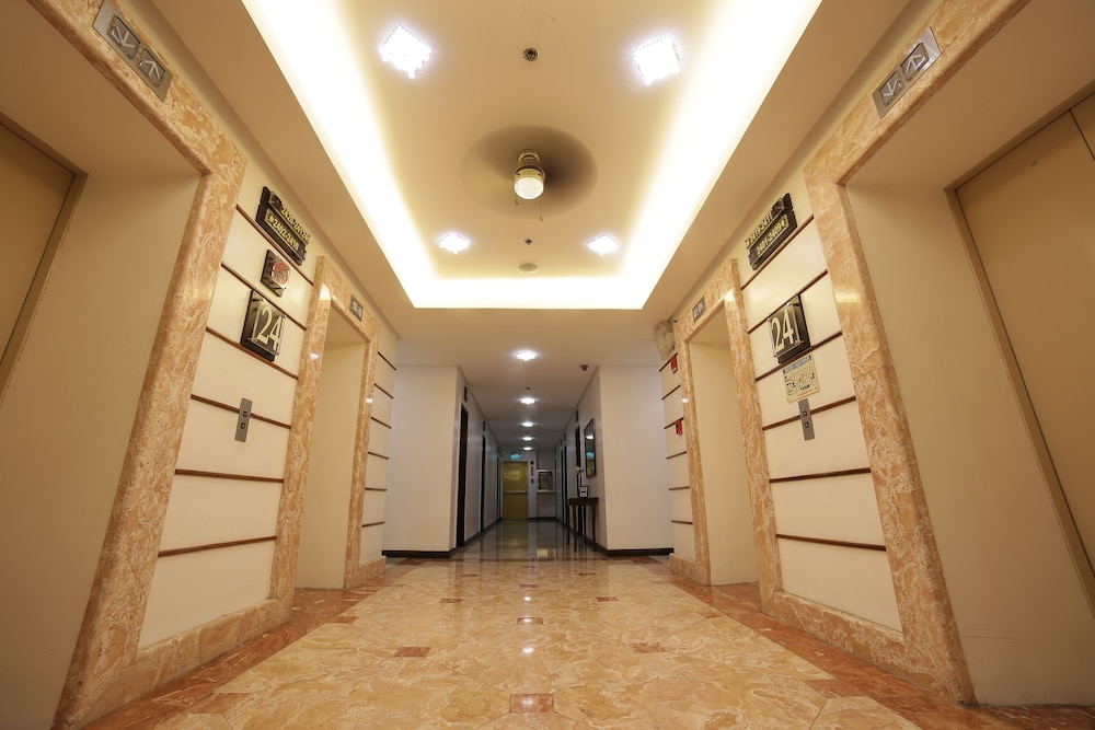 regency grand suites