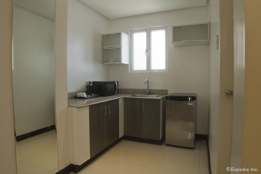 regency grand suites