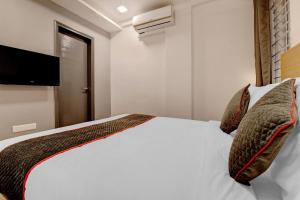 super townhouse siri residency