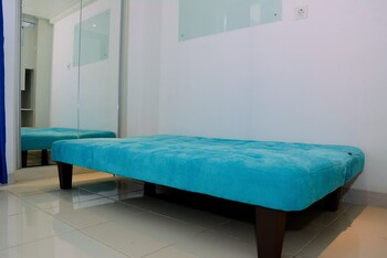 minimalist and posh studio dave apartment