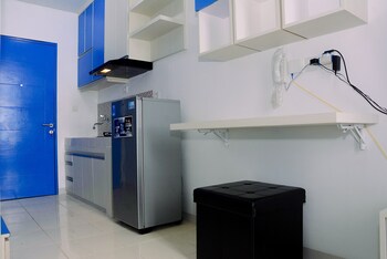 minimalist and posh studio dave apartment