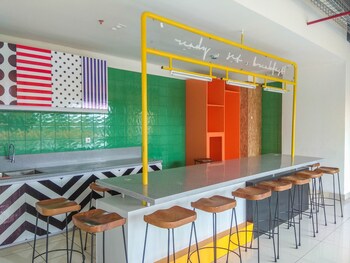 minimalist and posh studio dave apartment