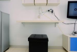 minimalist and posh studio dave apartment