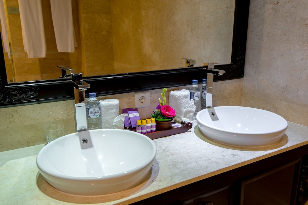 ayana residences luxury apartment