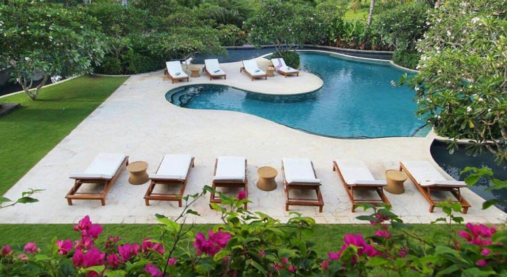 ayana residences luxury apartment