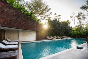 ayana residences luxury apartment