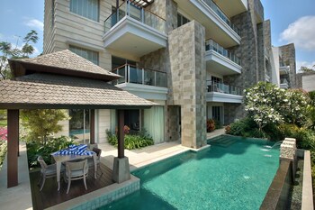 ayana residences luxury apartment