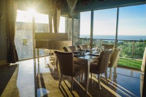 ayana residences luxury apartment