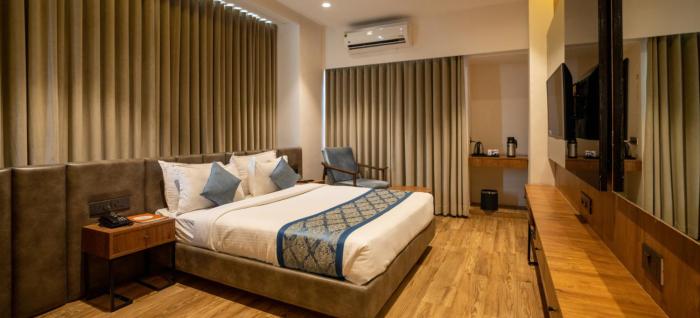 pinnacle grand hotel and banquets