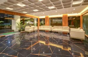 Pinnacle Grand Hotel & Banquets,Bodakdev>>Ahmedabad,3 star